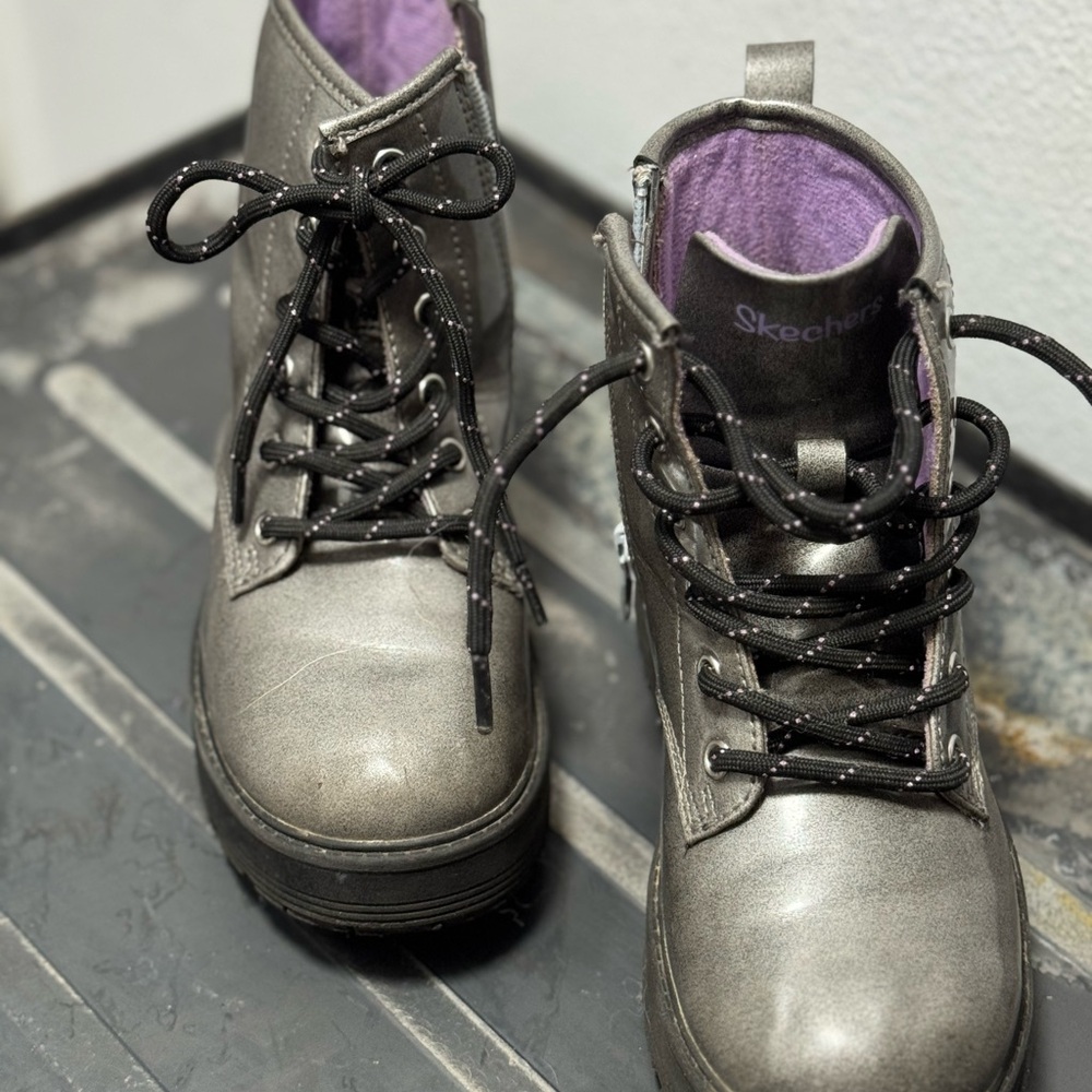 Skechers Girls Metallic Gray Combat Boots